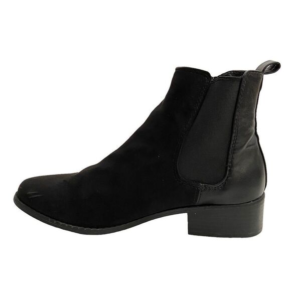 Gap Chelsea Flat Boots in Size 9 Color True Black - Picture 3 of 12